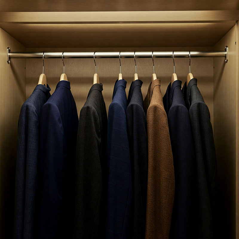 inside wardrobe clothes rail