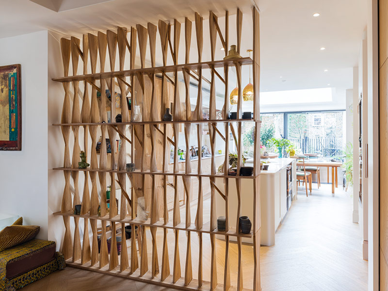 Open-Plan Flow & Functional Dividers